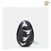 Urne miniature ovale en laiton à motif de colombes en vol