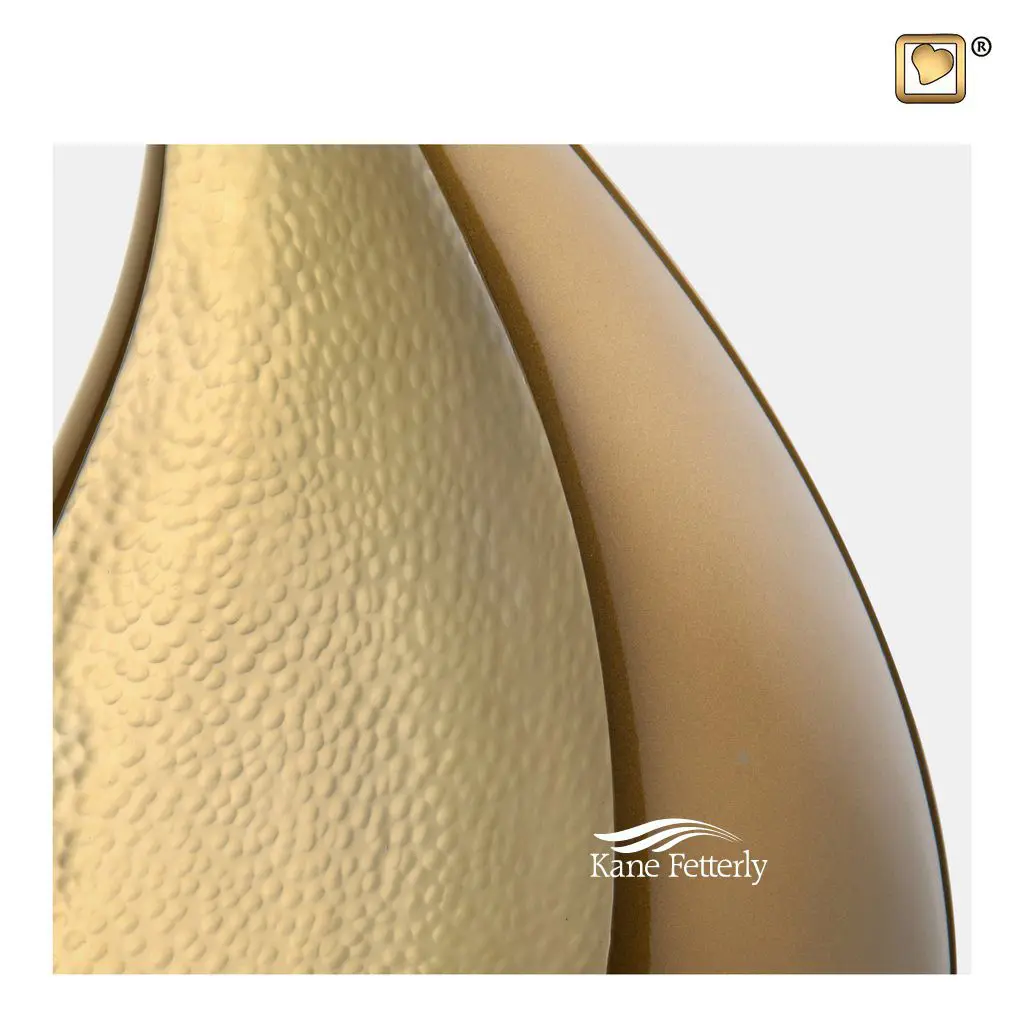 Urne en forme de larme