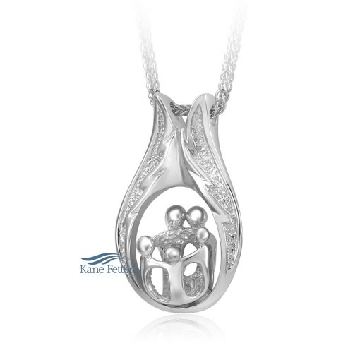 Cremation pendant featuring two parents and three children