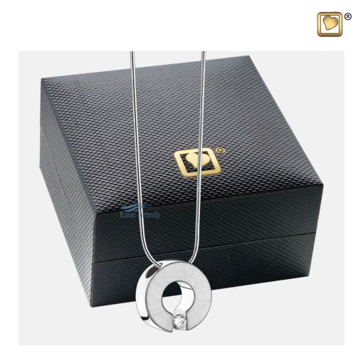 Pendentif pour cendres omega illustré avec coffret à bijoux