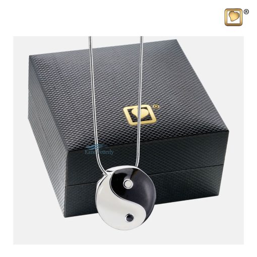 Pendentif pour cendres Yin & Yang illustré avec coffret à bijoux