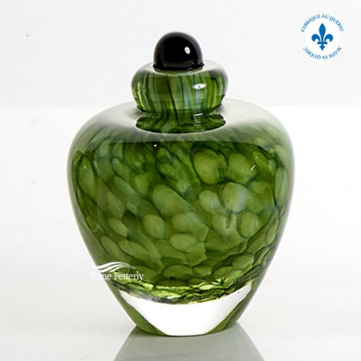 Urne miniature en verre soufflé vert.